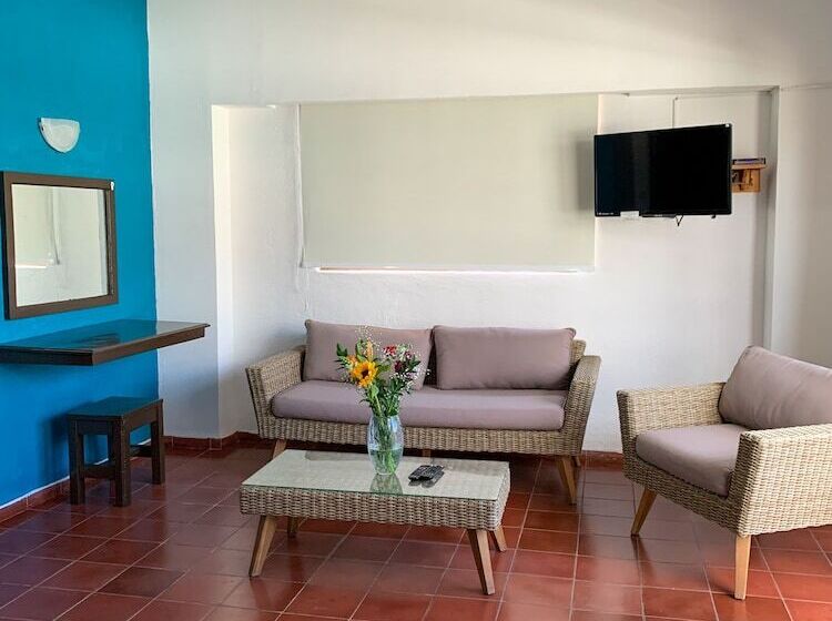 سوییت لوکس, Suites Plaza Del Rio   Family Hotel Malecón Centro