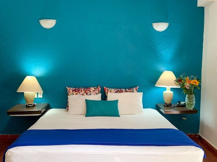 سوییت لوکس, Suites Plaza Del Rio   Family Hotel Malecón Centro