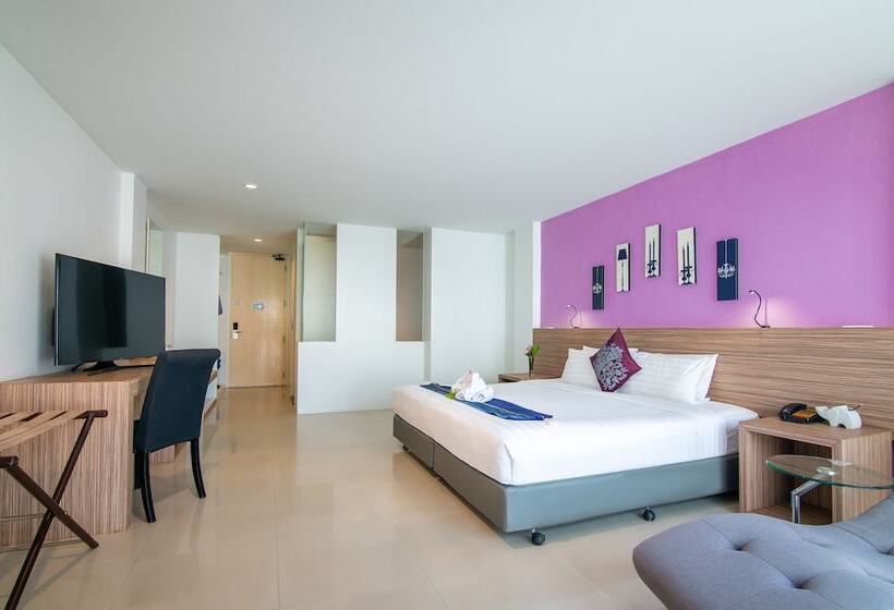 스탠다드 전망 룸, The Lantern Resorts Patong   Sha Extra Plus