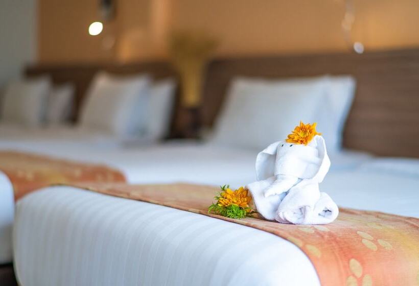 4인용 스탠다드 룸, The Lantern Resorts Patong   Sha Extra Plus