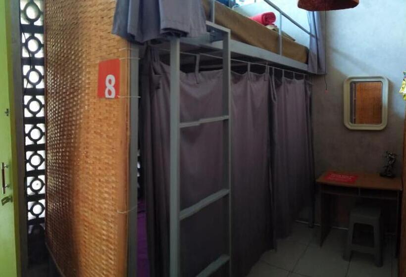 غرفة إقتصادية, Condro Wulan Hostel