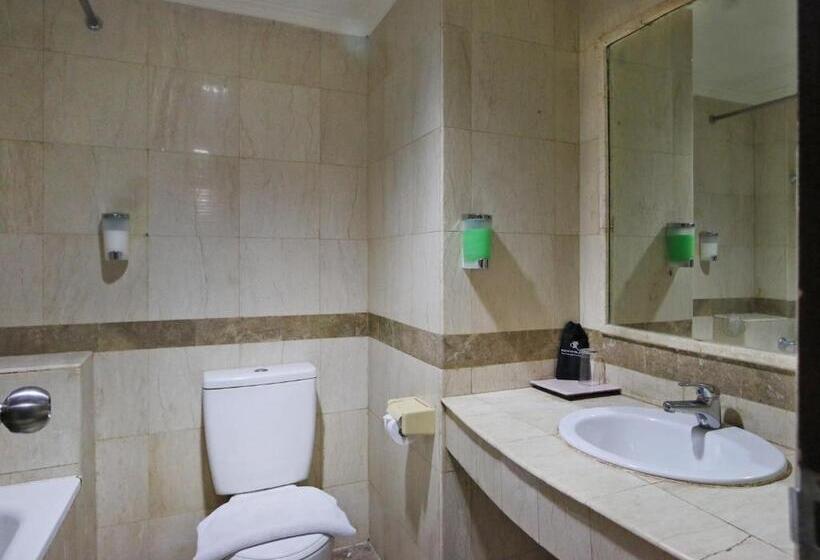 Стандартный Номер Кровать Кинг, Kaisar