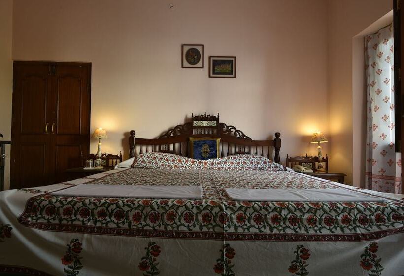 Quarto deluxe, Rawla Rawatsar