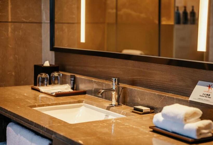 Номер Deluxe Кровать Кинг Вид на Город, Sheraton Guangzhou