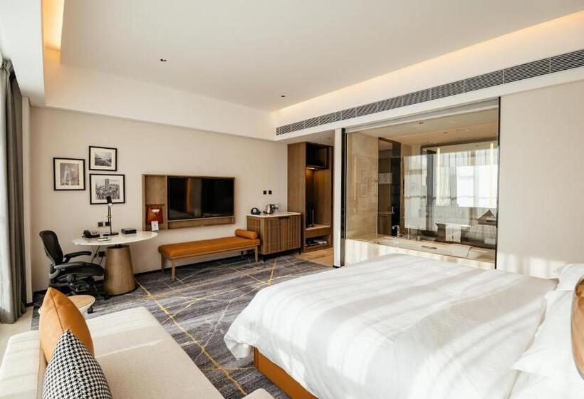 Номер Deluxe Кровать Кинг Вид на Город, Sheraton Guangzhou
