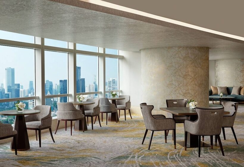 Люкс Клуб, The Ritzcarlton Jakarta, Pacific Place