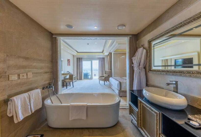 اتاق لوکس با وان آب گرم, Kaisol Romance Resort Sahl Hasheesh - Adults Only