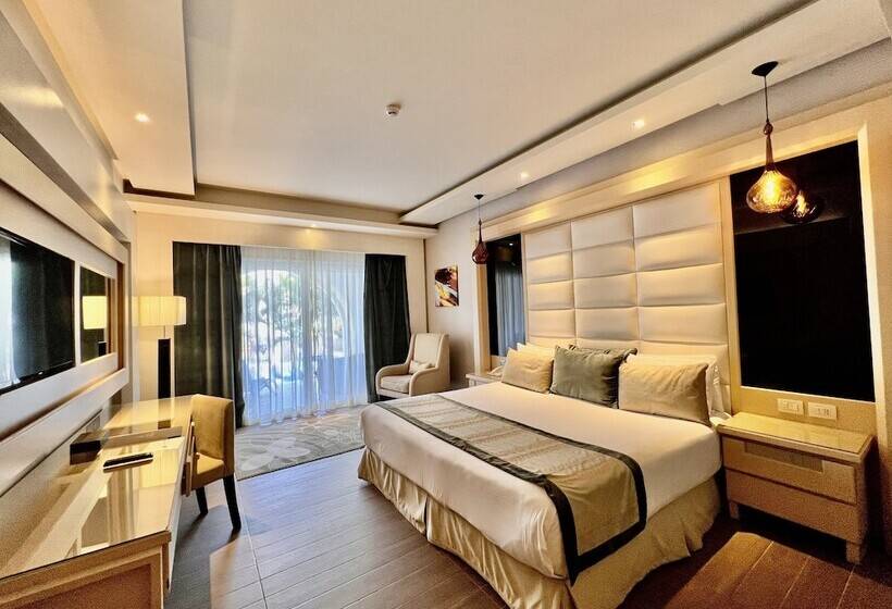 اتاق لوکس با وان آب گرم, Kaisol Romance Resort Sahl Hasheesh - Adults Only