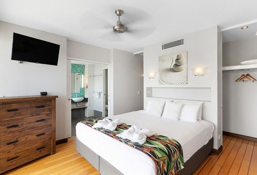침실 3개 아파트, The Boathouse Apartments