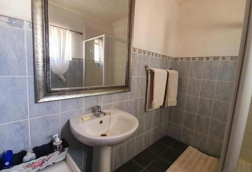 Quarto Estandar, The Old Watchmakers Guest House