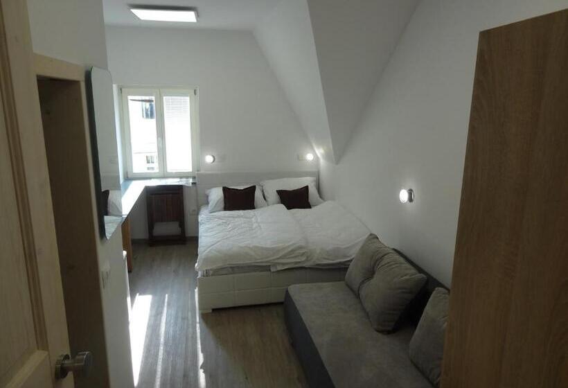 استودیوی لوکس, Tabor   Apartments Rozmanova Street