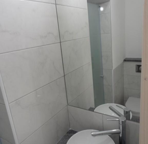 استودیوی لوکس, Tabor   Apartments Rozmanova Street
