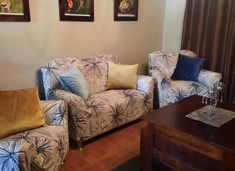 Семейный Номер Вид на Горы, Monte Roza Guest House