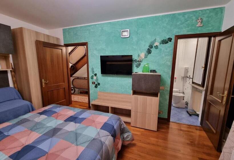 اتاق استاندارد سه نفره, B&b Accanto Al Focolare 2