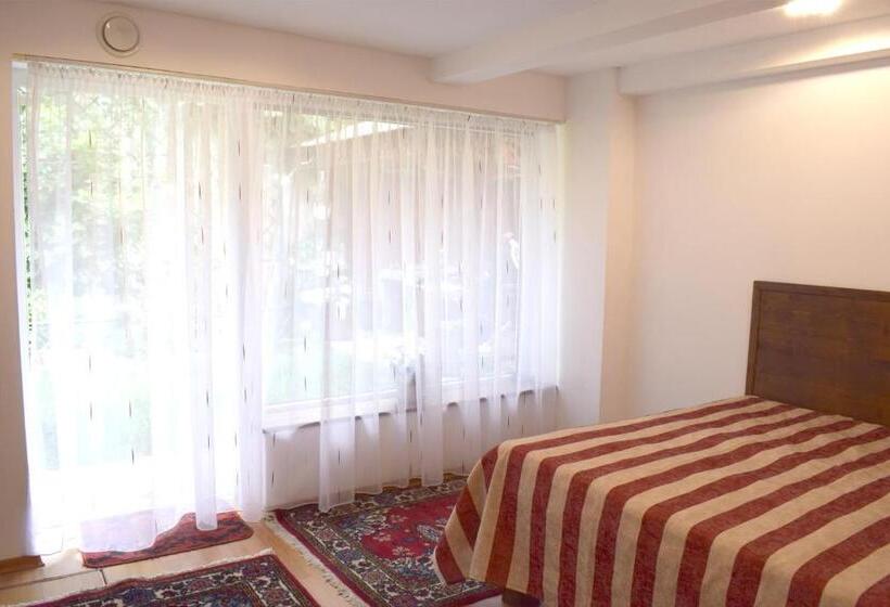 Quarto Estandar, Cluj Center 2