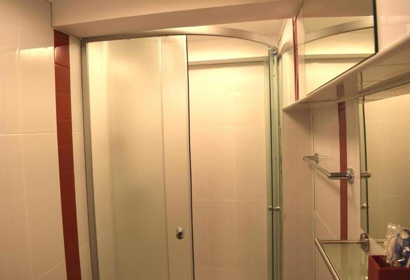 Quarto Estandar, Cluj Center 2