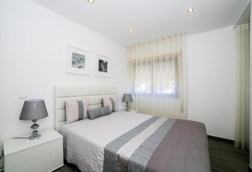 Номер Стандарт, Genny S Place