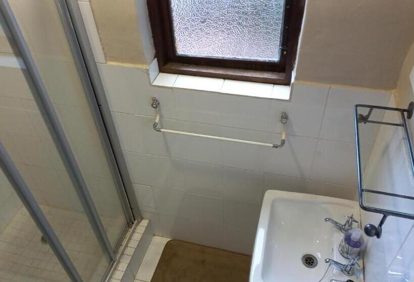 Quarto Estandar Individual, The Nest