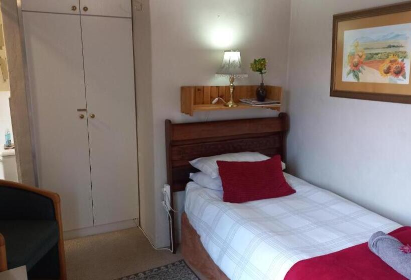 Quarto Estandar Individual, The Nest