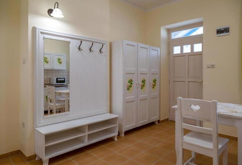 آپارتمان 1 خوابه, Balzsam Apartmanház
