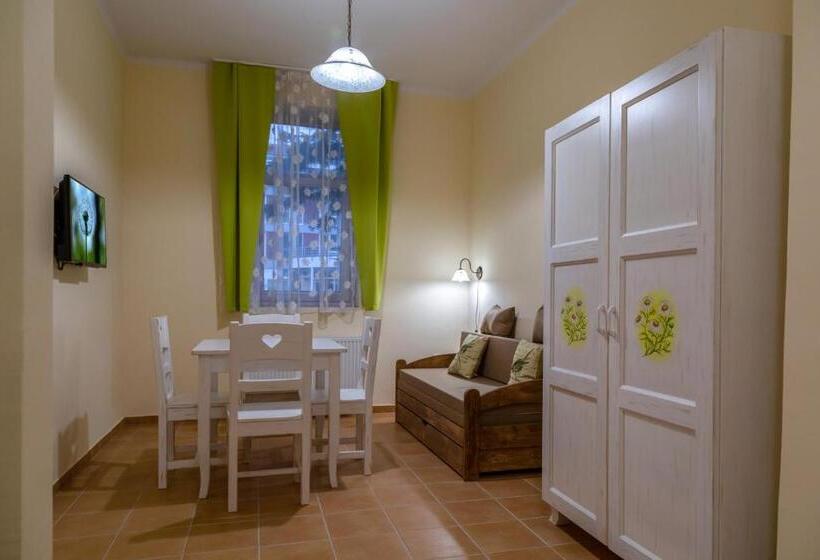 آپارتمان لوکس 1 خوابه, Balzsam Apartmanház