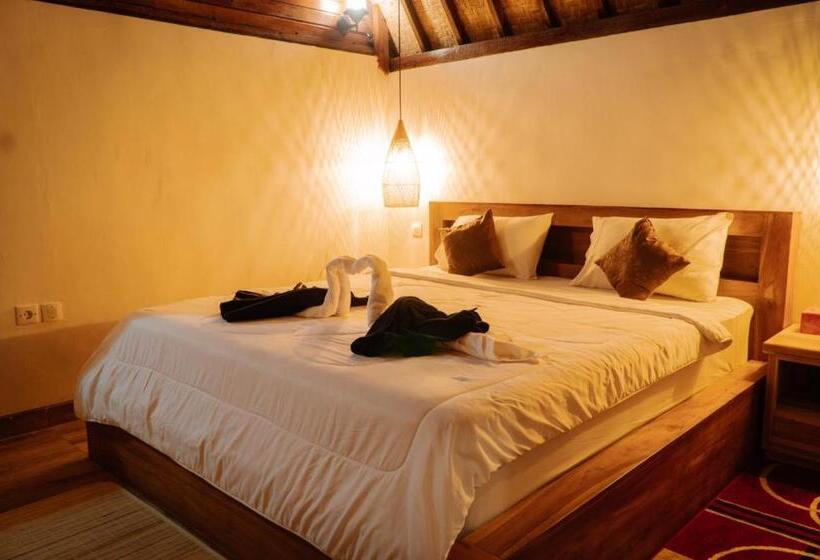 Quarto Estandar, Bintang House