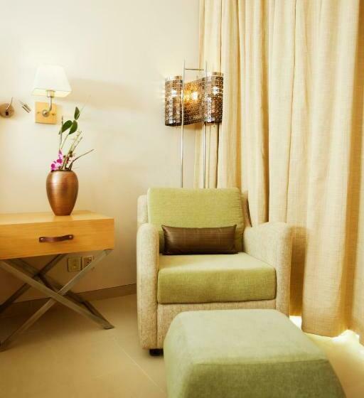 수피리어 룸, Ginger Dona Paula Goa