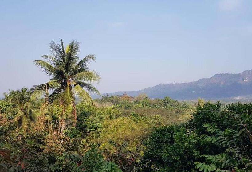 标准房带园景, Manohara Resort