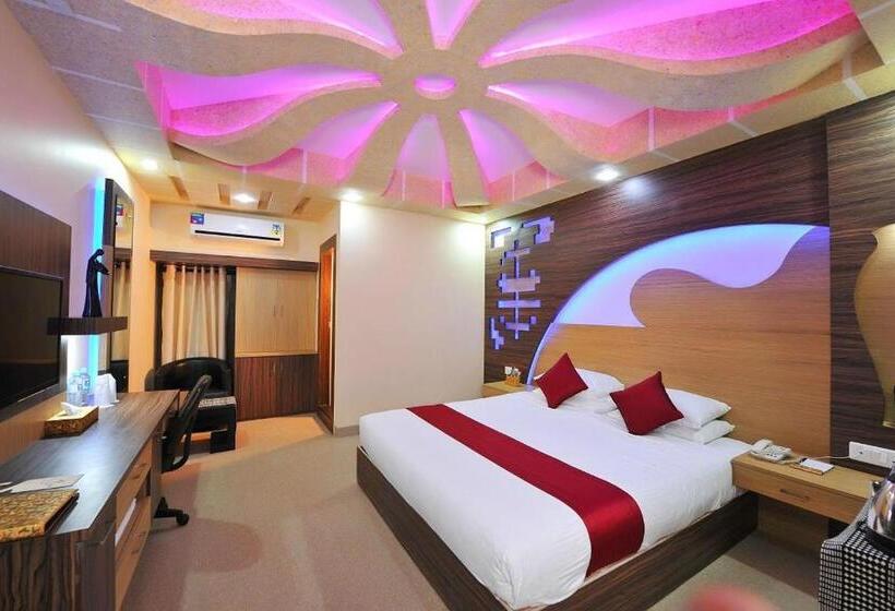 Номер Deluxe, Royal Castle