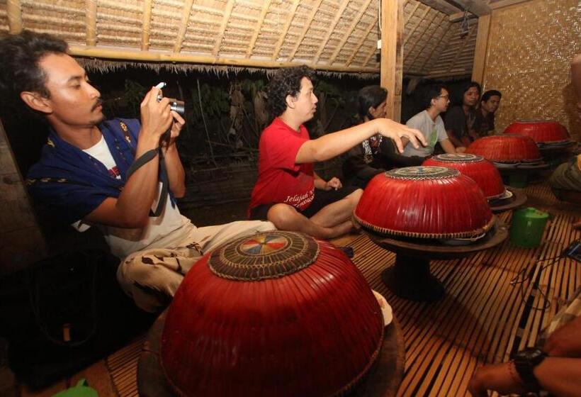Номер Economy, Budaya Kaki Rinjani