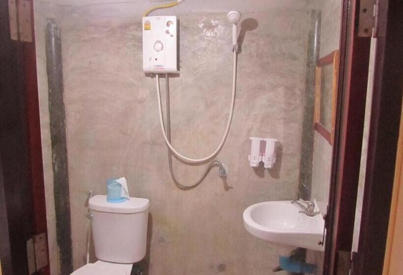 اتاق استاندارد با تراس, Baan Thung Home Stay
