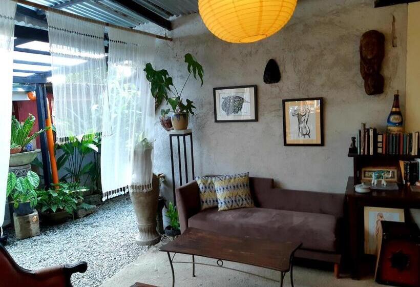스탠다드 룸 공동 욕실, Marius B&b & Hostel