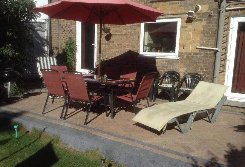 스탠다드 룸, Endearing Edwardian House In Quaint Deal, Kent