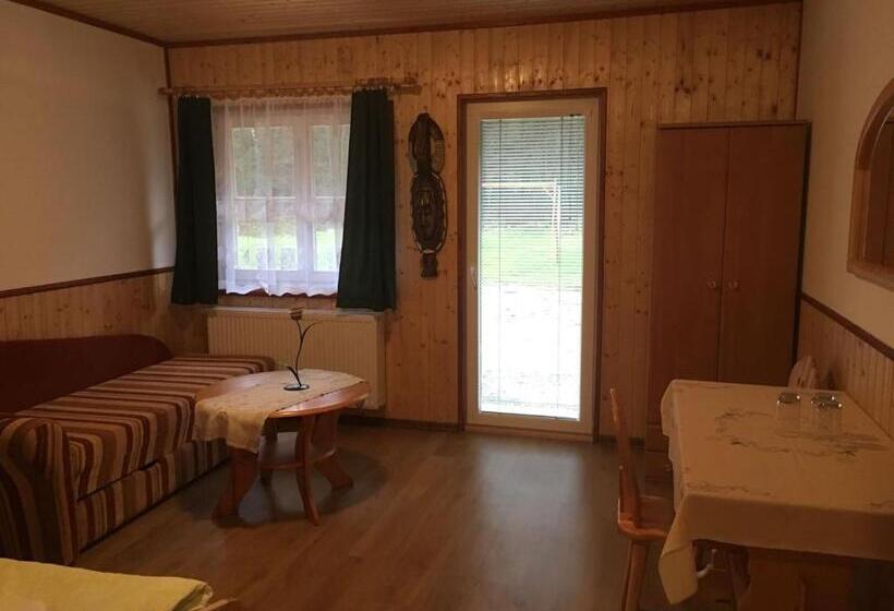 Номер Стандарт, Pension Peklo