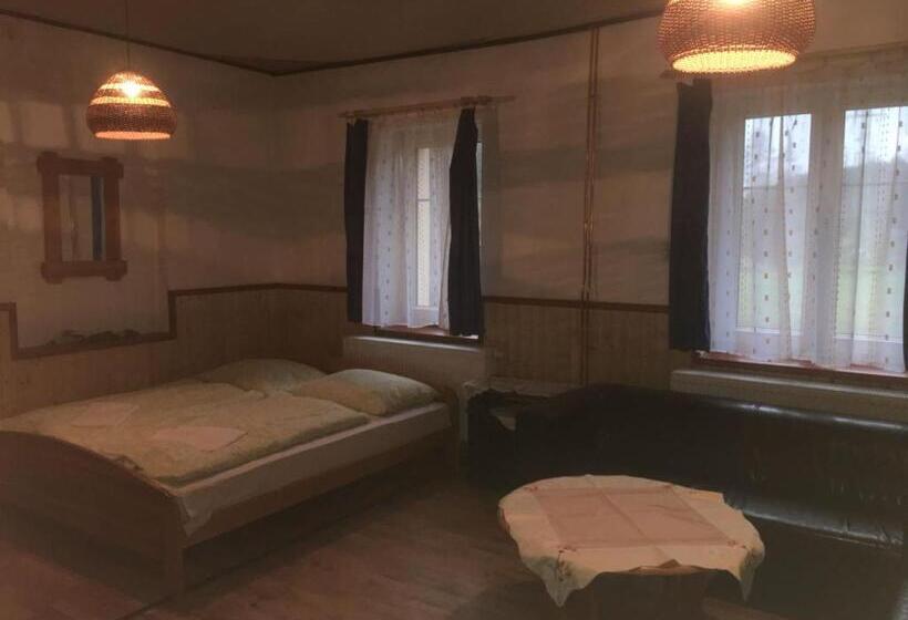 Люкс, Pension Peklo