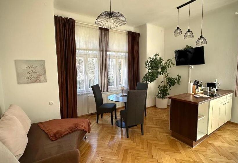 庭の見える1ベッドルームアパートメント, Apartment Im Grünen
