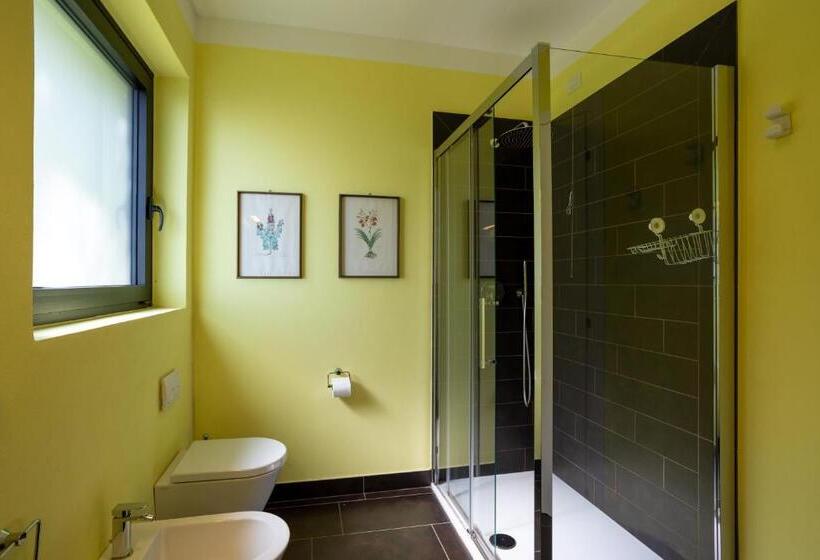 Standard studio with lake view, La Torretta Studios & Suite