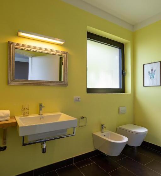 Standard studio with lake view, La Torretta Studios & Suite