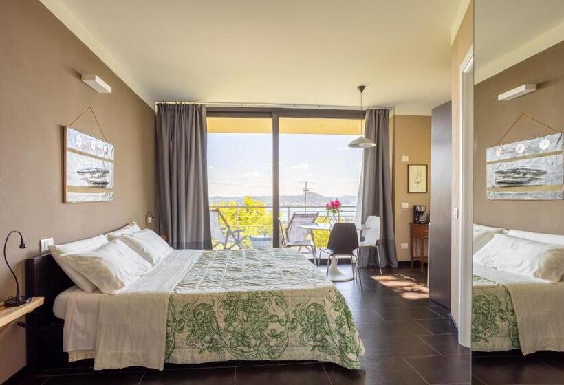 Standard studio with lake view, La Torretta Studios & Suite