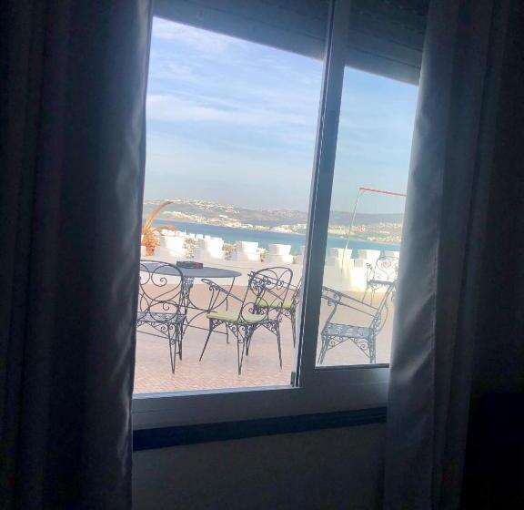 Quarto Estandar Banheiro Compartilhado, El Muniria
