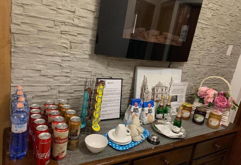 Номер Deluxe с Балконом, Penzión Astoria