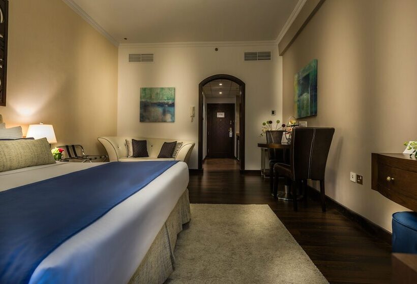 管理人员工作室, First Central Hotel Suites