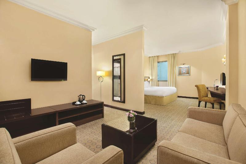 Номер Deluxe Кровать Кинг, Doubletree By Hilton Hotel Dhahran