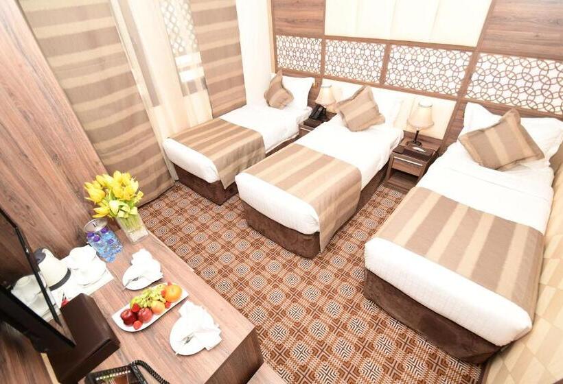 Номер Стандарт Трехместный, Golden Tulip Al Zahabi