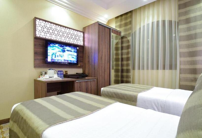 Номер Стандартный с Видом, Golden Tulip Al Zahabi