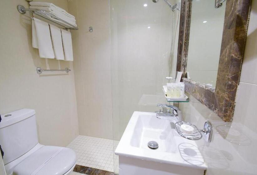 Люкс с Видом, Golden Tulip Al Zahabi