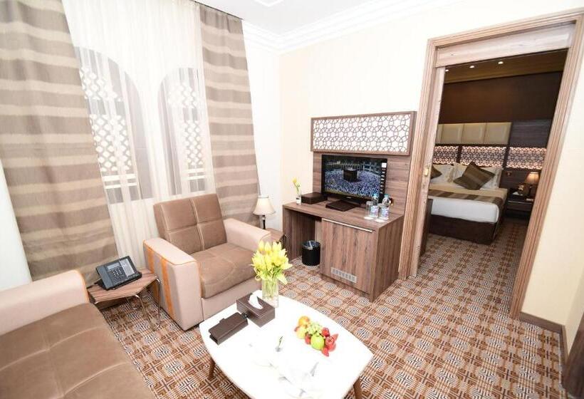Представительский люкс с видом, Golden Tulip Al Zahabi