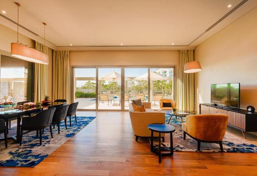 Люкс 4 Спальни, Rixos The Palm Hotel & Suites - Ultra All Inclusive