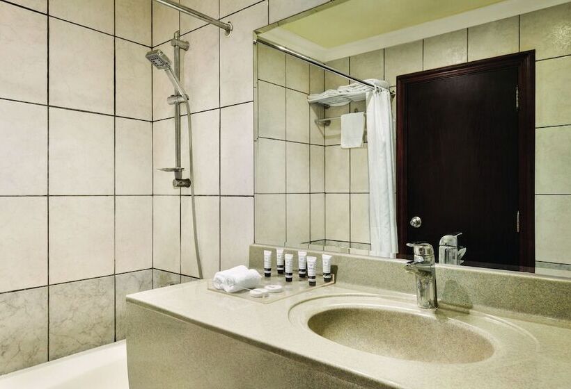 Номер Дюплекс, Howard Johnson Dammam