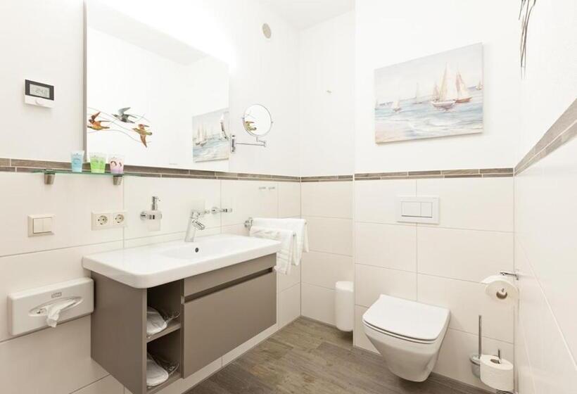 1 Bedroom Apartment Lake View, Kells Appartements